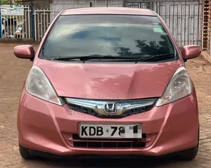 Honda Fit 2013 Pink