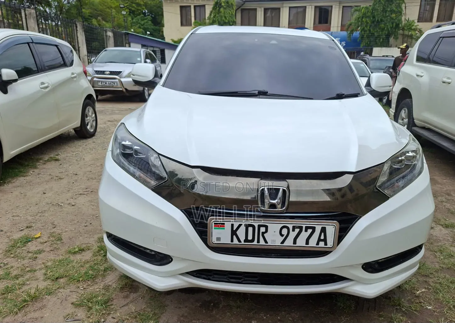 Honda Vezel 2017 White