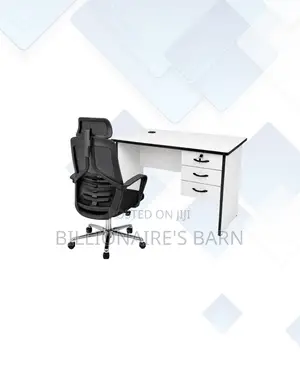 Compact 1m Desk and High-Back Ergonomic Mesh Chair for Workday Focus
