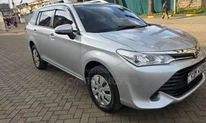 Toyota Corolla Fielder 2015 Silver