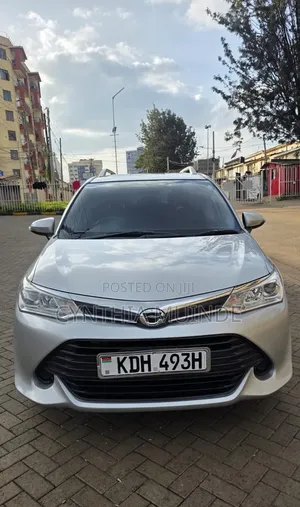 Toyota Corolla Fielder 2015 Silver