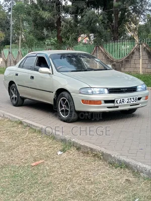 Toyota Carina 1999 Beige