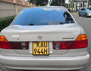Toyota Sprinter 2000 Silver
