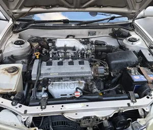 Toyota Sprinter 2000 Silver