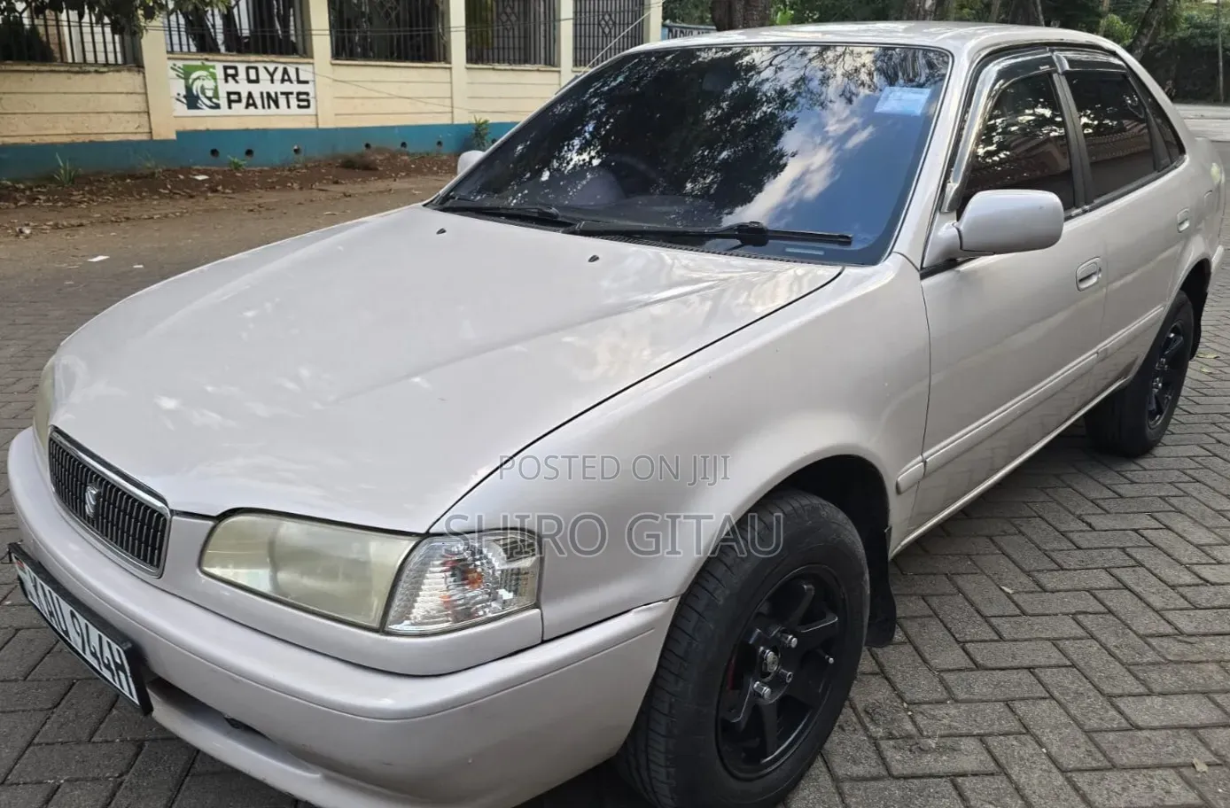Toyota Sprinter 2000 Silver