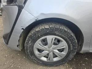 Toyota Sienta 2019 Silver