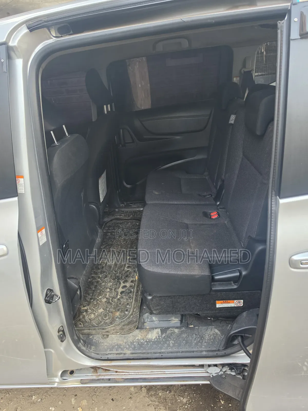 Toyota Sienta 2019 Silver