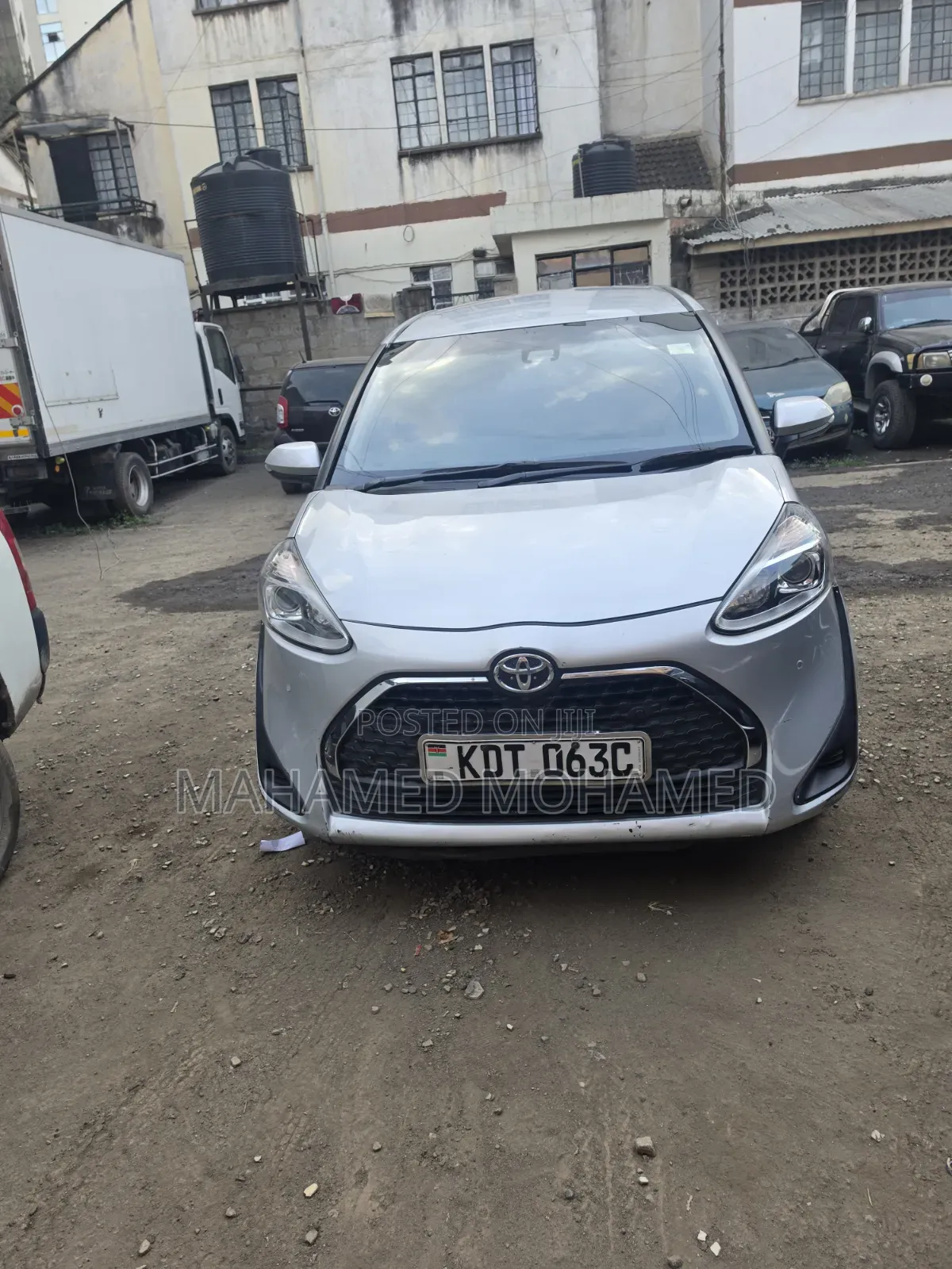 Toyota Sienta 2019 Silver