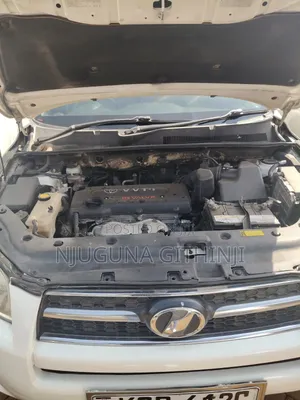 Toyota RAV4 2011 White