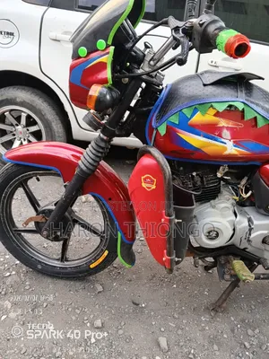 Bajaj Boxer 150 UG 2025 Red