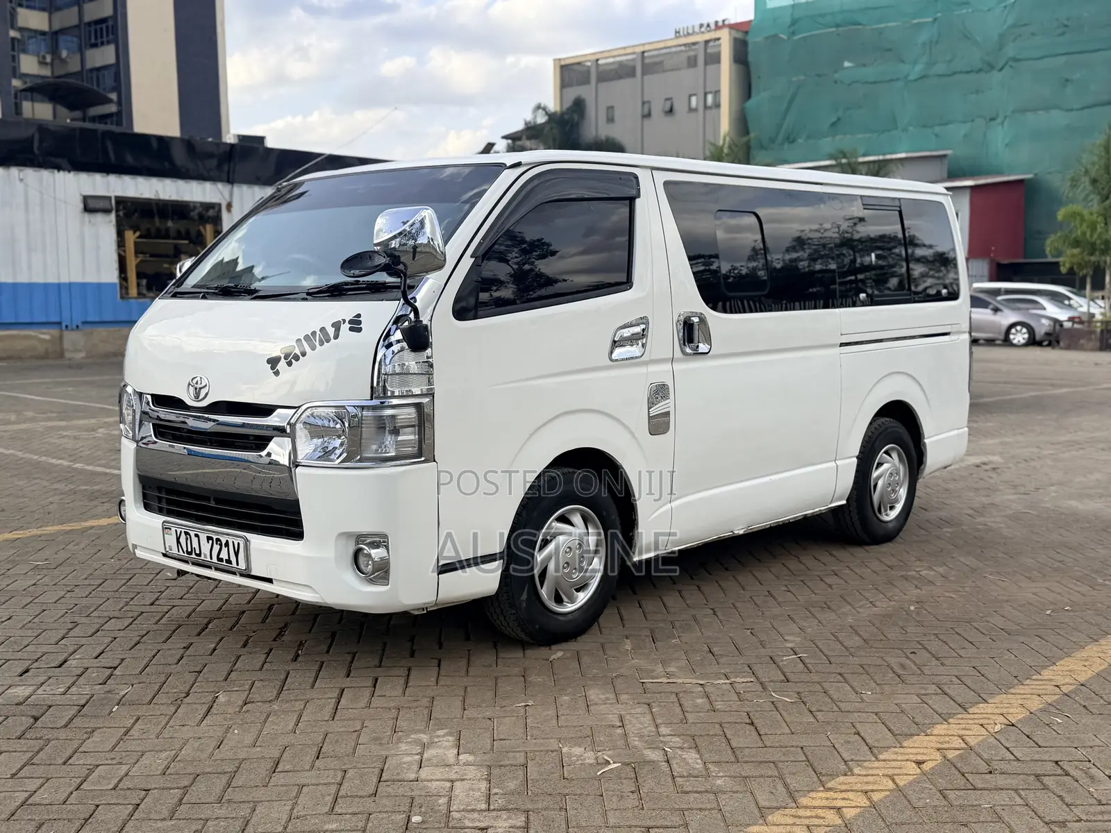 Toyota HiAce 2016 White