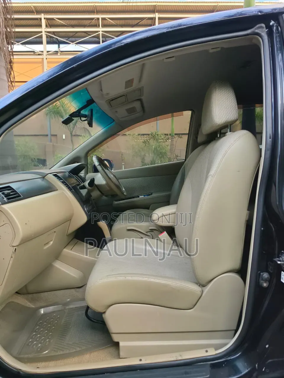 Nissan Tiida 2009 Black
