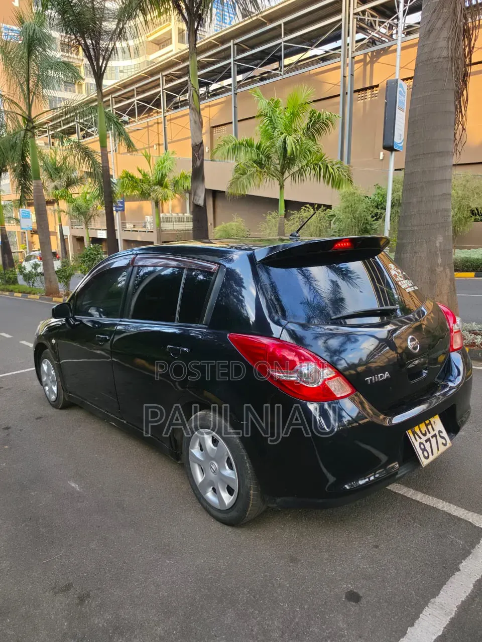 Nissan Tiida 2009 Black
