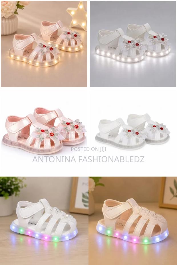 Girls Led Open Shoes Size 15-26