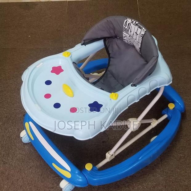 Baby Walker - thumbnail 2