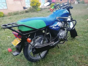 TVS HLX 125 2017 Blue