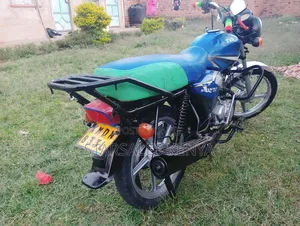 TVS HLX 125 2017 Blue