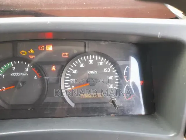 Isuzu
FVR
Manual
Diesel