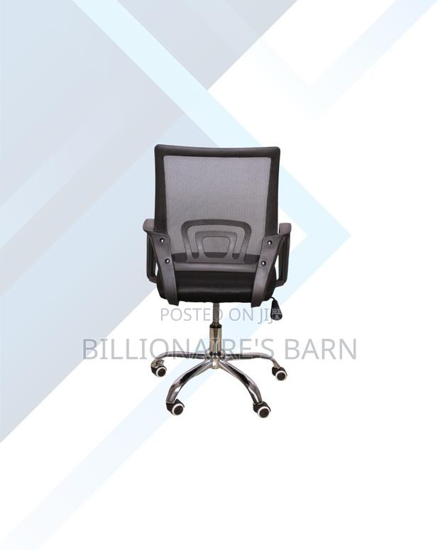 Secretarial Mesh Chair Ergonomic Design for Focused Work Sessions - thumbnail 4