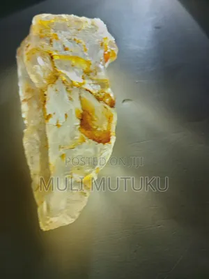 Large Natural Raw Quartz Crystal +Tourmaline+Geodestones/Machakos