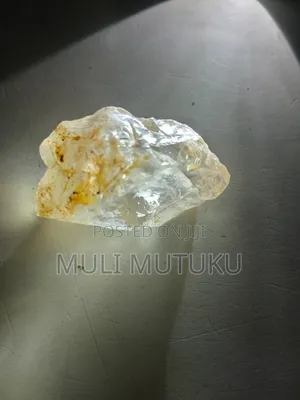 Large Natural Raw Quartz Crystal +Tourmaline+Geodestones/Machakos