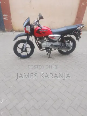 Bajaj Boxer 125 2020 Red