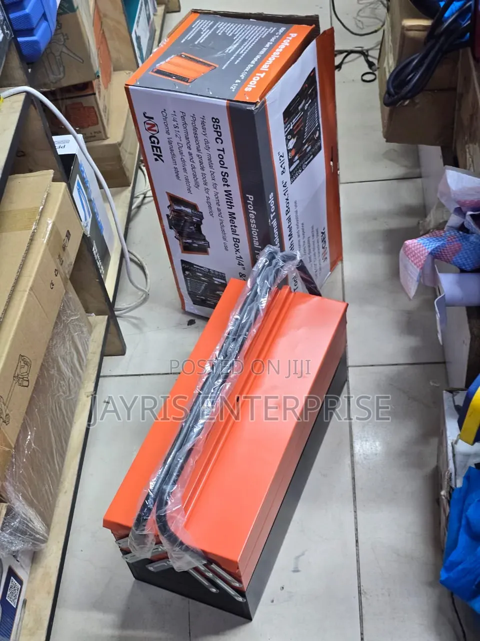 85 PCS Toolset With Metallic Box