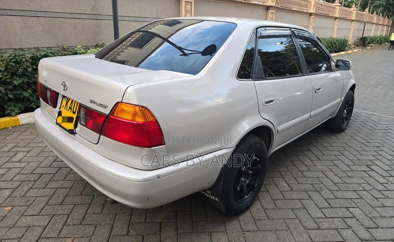 Toyota Corolla 2000 Gray