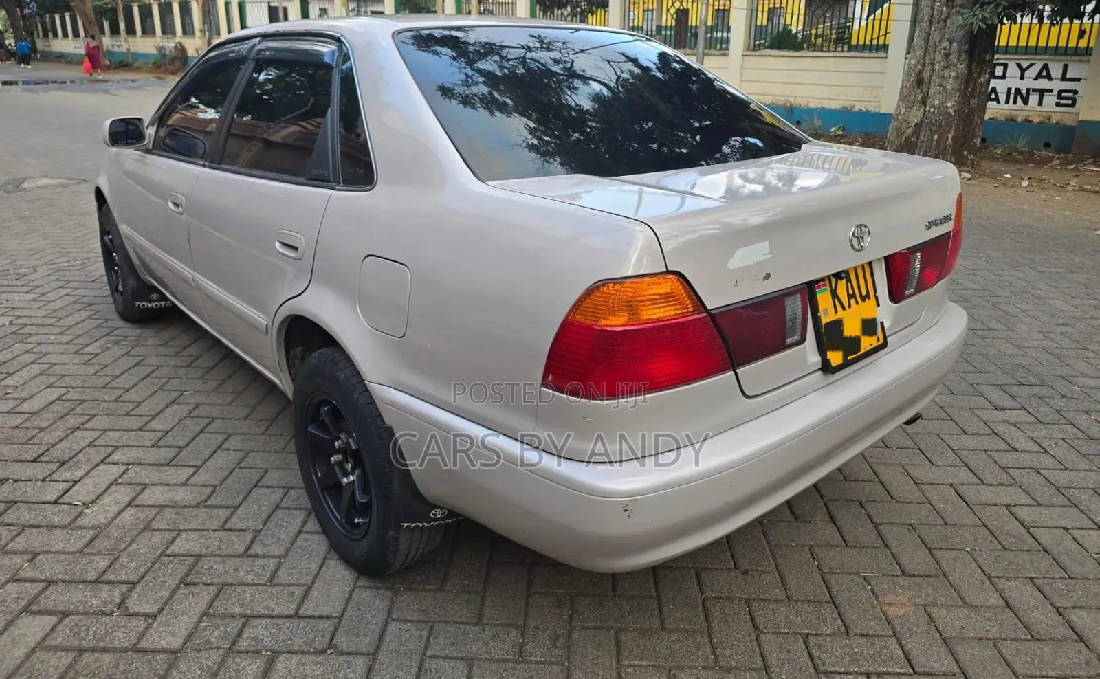 Toyota Corolla 2000 Gray