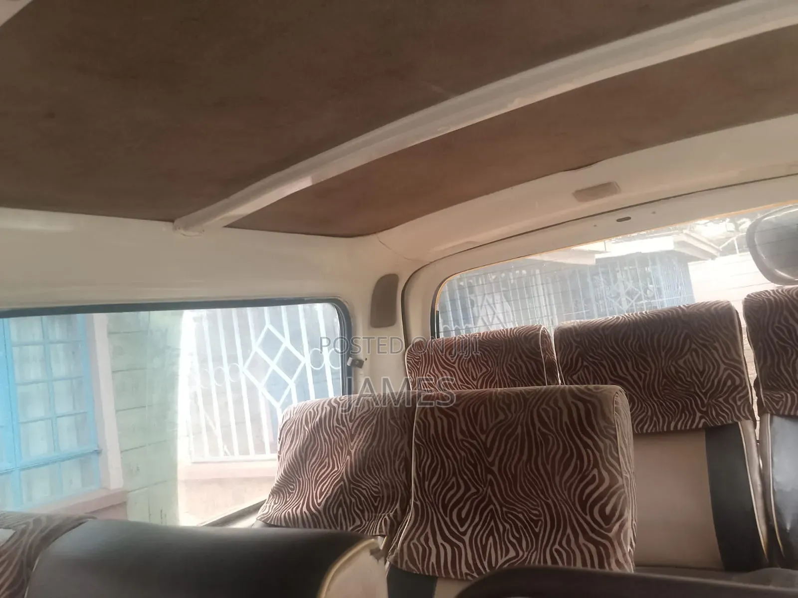 Nissan Caravan (Urvan) 2004 White