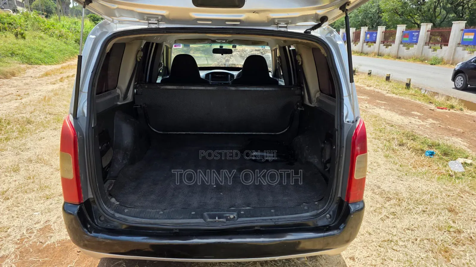 Toyota Probox 2011 Silver