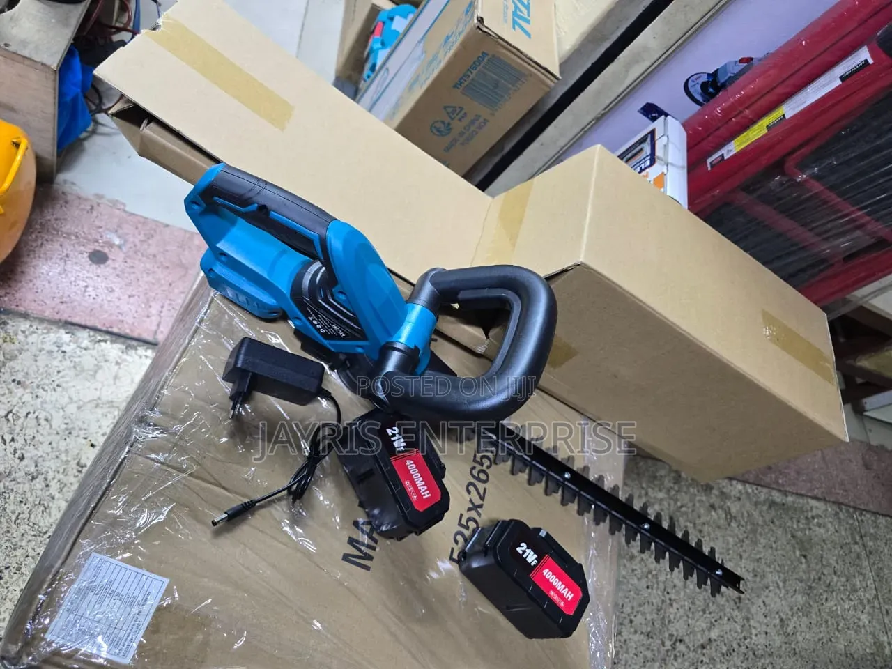 48v Cordlesss Hedge Trimmer