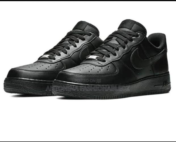 Nike Air Force Shoes - thumbnail 2