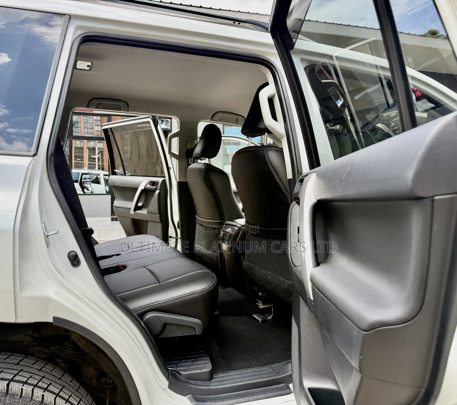 Toyota Land Cruiser Prado 2.8 2020 Pearl