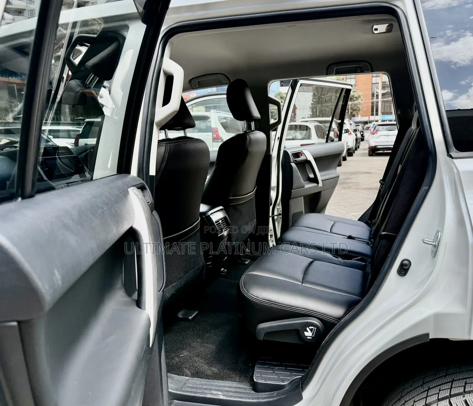 Toyota Land Cruiser Prado 2.8 2020 Pearl
