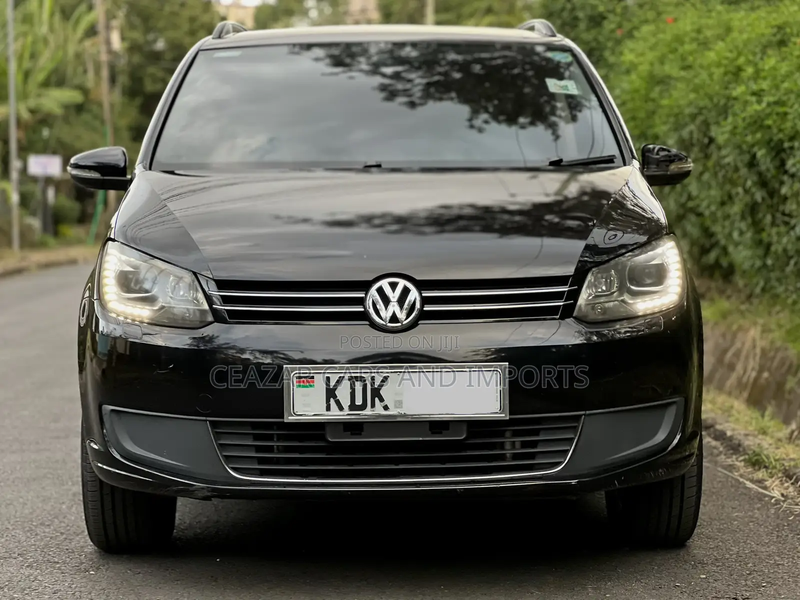 Volkswagen Touran 2015 Black