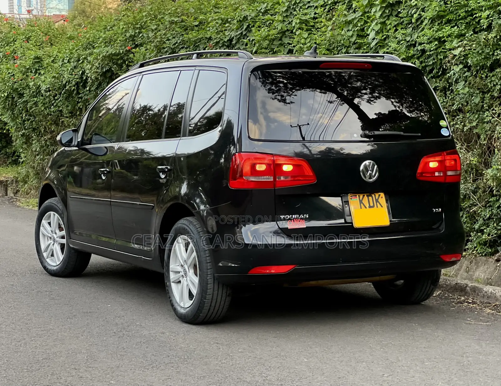 Volkswagen Touran 2015 Black