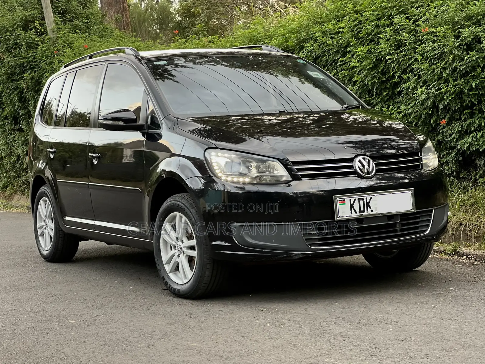 Volkswagen Touran 2015 Black