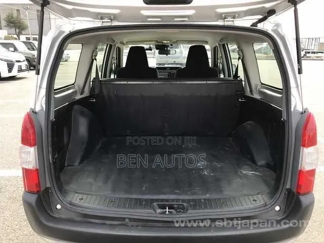 Toyota Probox 2020 Silver