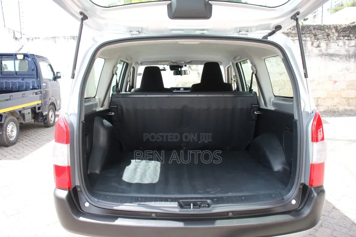 Toyota Probox 2020 Silver