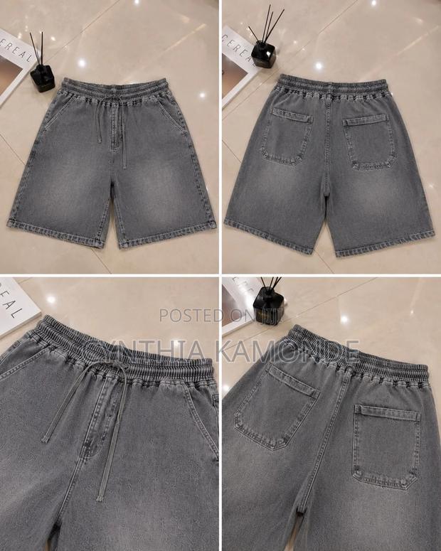 Elastic Waist Shorts - thumbnail 2