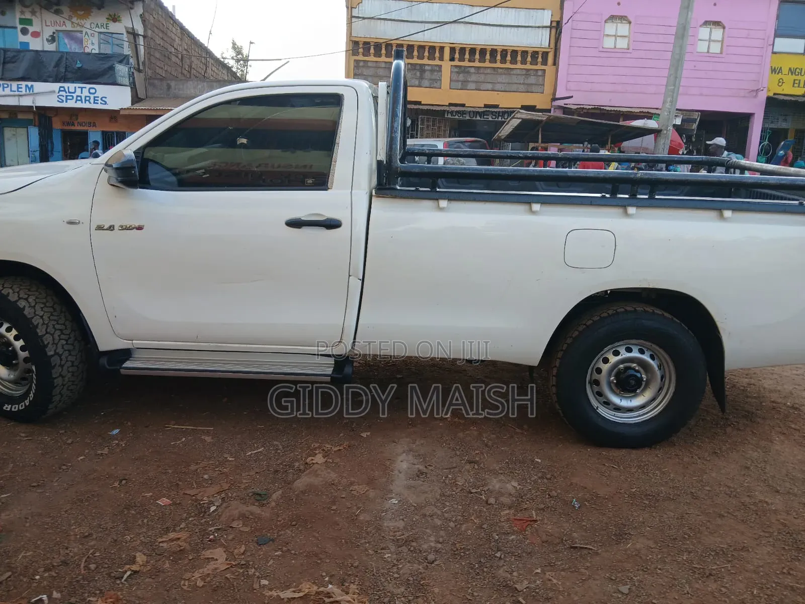 Toyota Hilux 2018 White