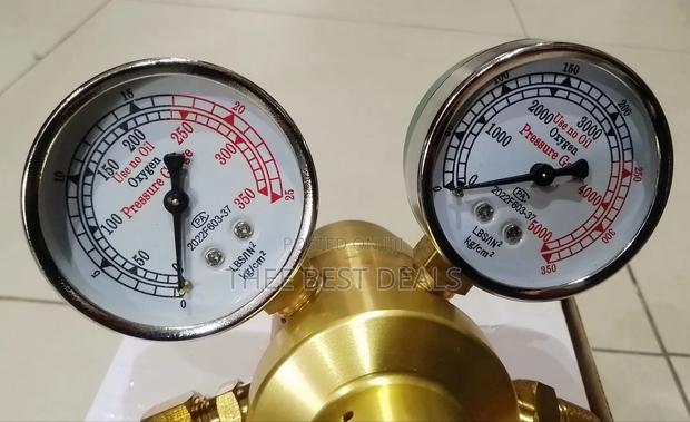 Multistage Oxygen Regulator - thumbnail 2