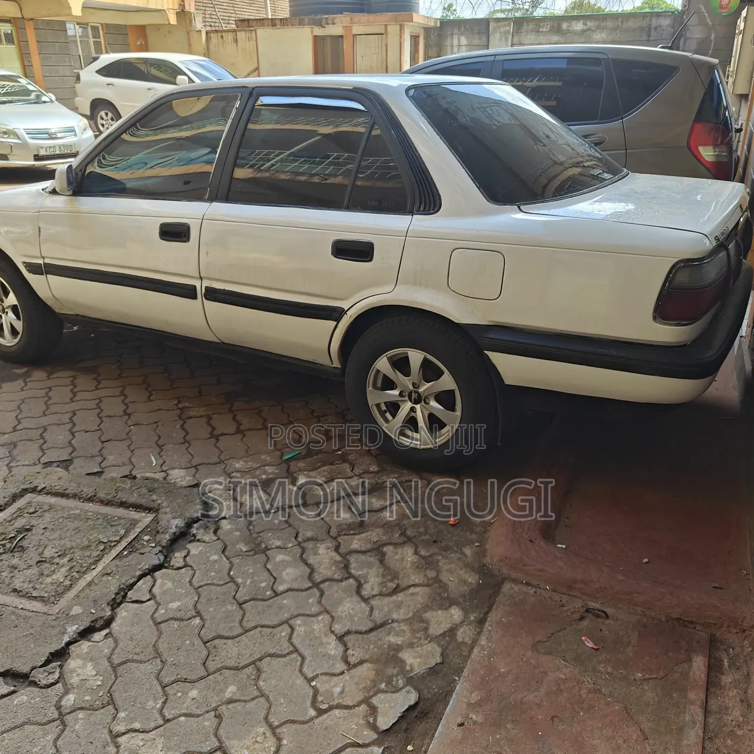 Toyota Corolla 1990 White