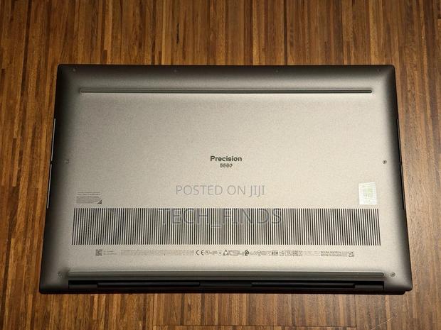 Laptop Dell Precision 5560 16GB Intel Core i7 SSD 512GB - thumbnail 4
