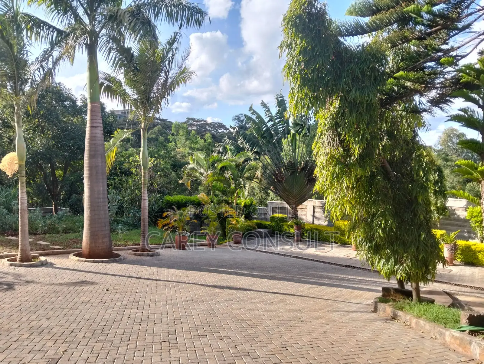 3bdrm Bungalow in Kitisuru for sale