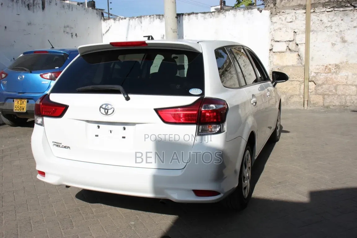Toyota Corolla Fielder 2019 White