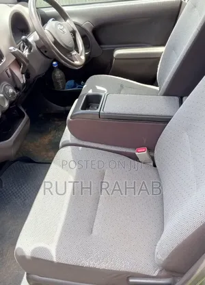 Toyota Passo 2015 Gray