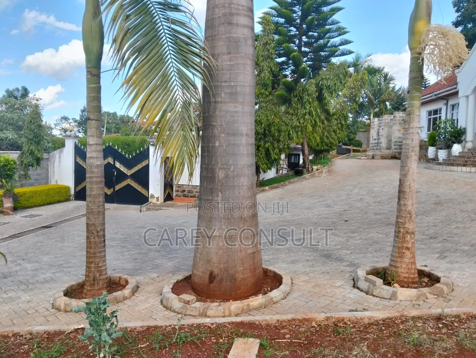 3bdrm Bungalow in Kitisuru for sale