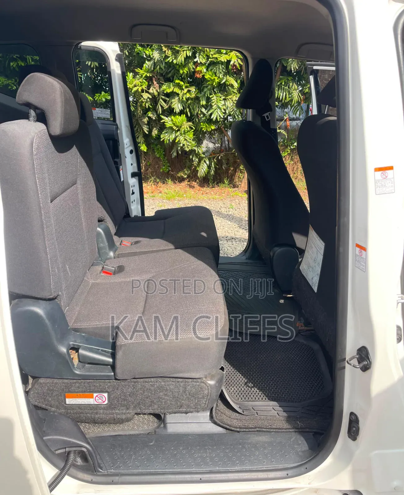 Toyota Sienta 2020 Off white